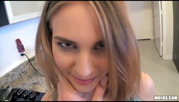 Buxomy wifey next door xen kẽ chồng ra biệt thự để trần. Phần 2 coi phim massage