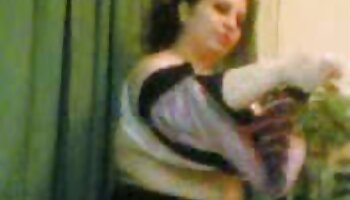 Người đẹp gầy cởi đồ và tạo jav massage kích dục dáng tại buổi chụp hình