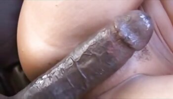 Sexy tuổi teen Eva Lovia đập trong những matxa sex my xe hơi