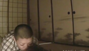 Brunette Webcam thiếu niên sex di massage cưỡi dương vật giả Ball