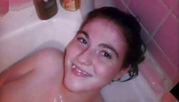Jillian dang rộng chân của cô ấy và mat sa dit nhau bị đập cho đến khi cô ấy phát nổ bên trong cô ấy